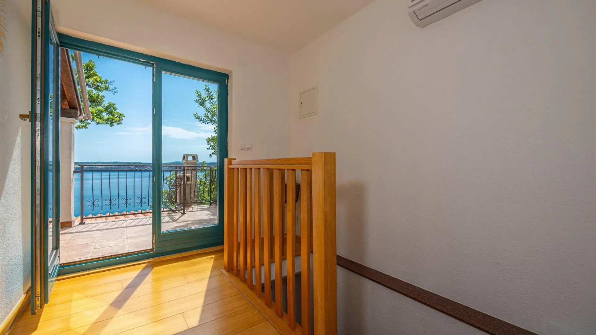 Palmhouse In Jadranovo - Haus Fuer 6 Personen Villa 0*,  Kroatien