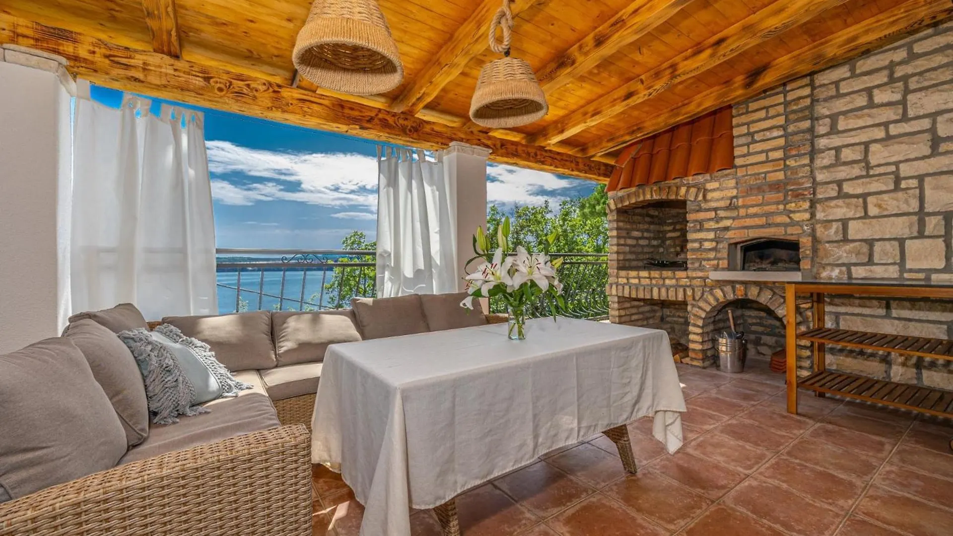 Palmhouse In Jadranovo - Haus Fuer 6 Personen Villa